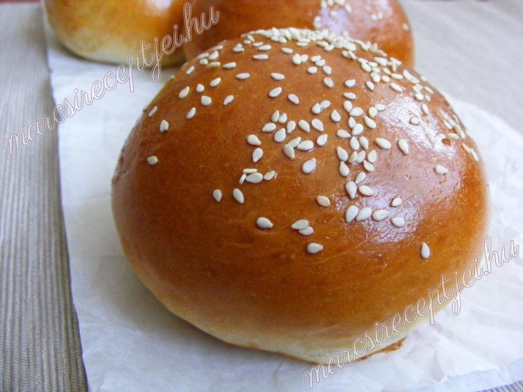 Hamburger zsemle