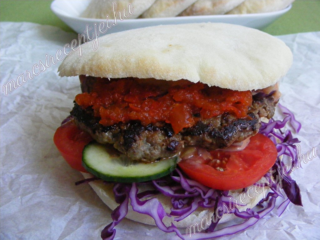 Balkán burger