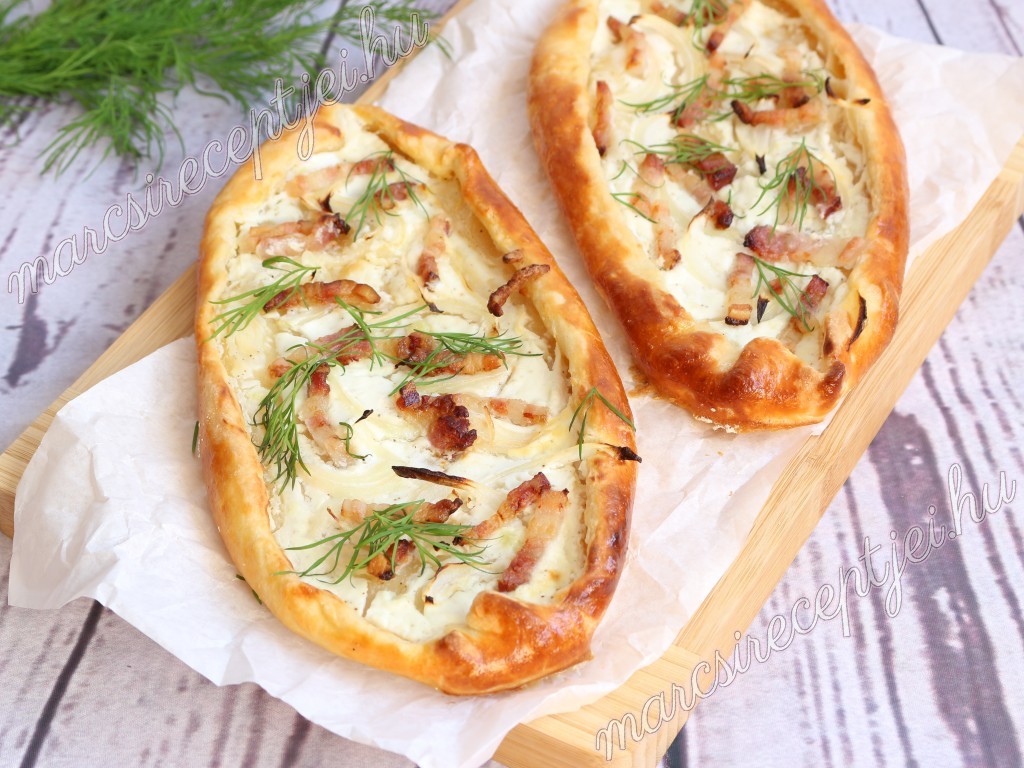 Tejfölös szalonnás galette csónak 2