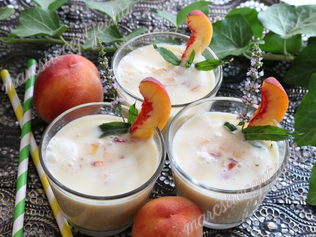 Őszibarack smoothie